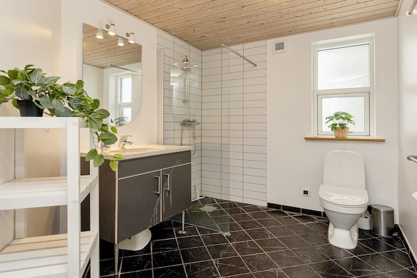 Foto van 10 persoons vakantie huis in Væggerløse-By Traum - Indoor