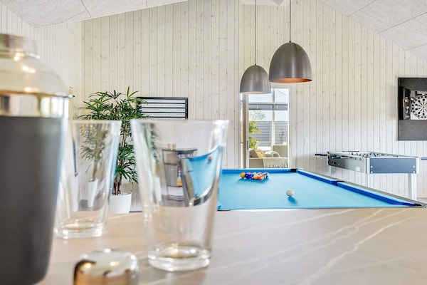 Foto van Luxe retraite voor 18 -- By Traum Ferienwohnungen - Vakantiehuis in Spøttrup - Indoor