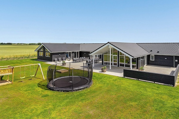 Foto van Luxe verblijf aan de Limfjorden - Vakantiehuis in Spøttrup - View