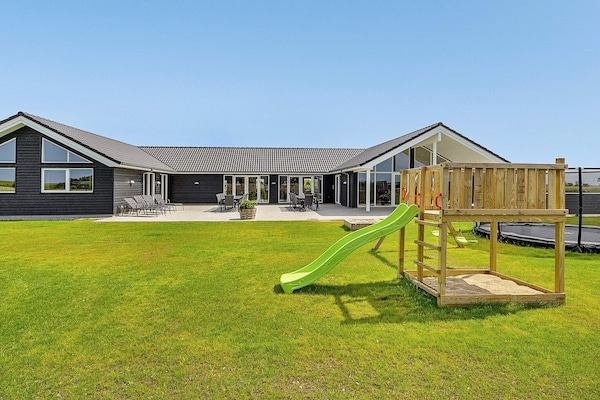 Foto van Luxe verblijf aan de Limfjorden - Vakantiehuis in Spøttrup - View