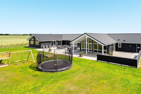 Foto van Luxe verblijf aan de Limfjorden - Vakantiehuis in Spøttrup - View