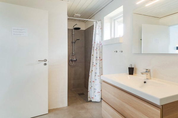 Foto van Gerenoveerd vakantiehuis met zwembad - Vakantiehuis in Thisted - Indoor