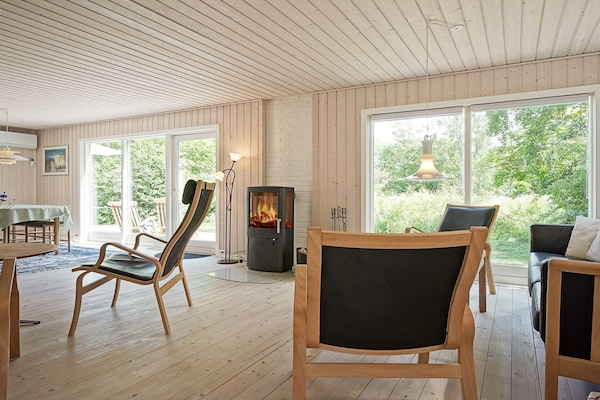 Foto van Modern vakantiehuisje vlakbij het strand - Vakantiehuis in Nexø - Indoor