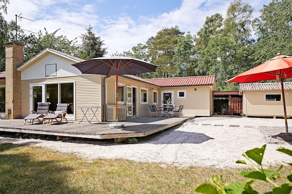 Foto van Modern vakantiehuisje vlakbij het strand - Vakantiehuis in Nexø - View
