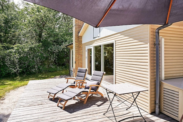 Foto van Modern vakantiehuisje vlakbij het strand - Vakantiehuis in Nexø - View