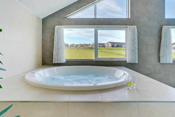 Foto van Luxe strand retraite -- By Traum Ferienwohnungen - Vakantiehuis in Sydals - Spa
