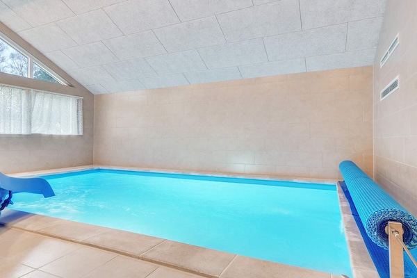 Foto van Luxe retraite in Marielyst -- By Traum Ferienwohnungen - Pool