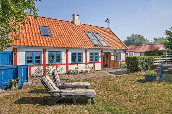 Foto van Charmant huisje aan zee - Vakantiehuis in Aakirkeby - View