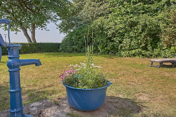 Foto van Charmant huisje aan zee - Vakantiehuis in Aakirkeby - View