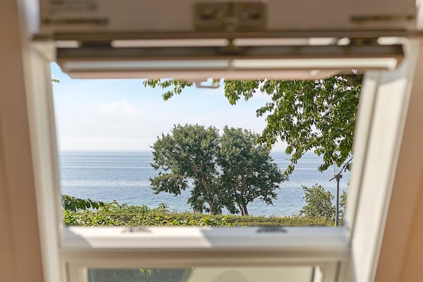 Foto van Charmant huisje aan zee - Vakantiehuis in Aakirkeby - View