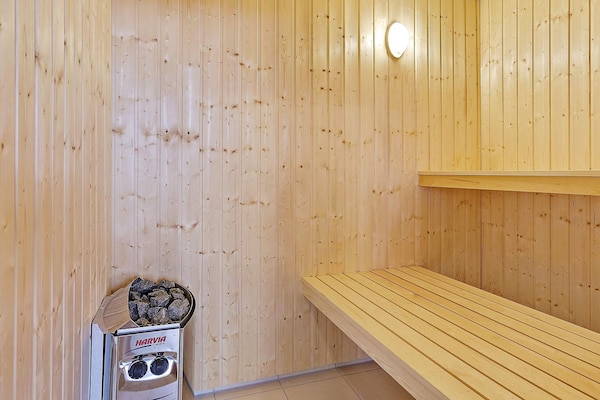 Foto van Luxe vakantieverblijf in Albaek - Vakantiehuis in Ålbæk - Sauna