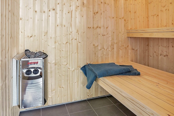 Foto van 20 persoons vakantie huis in Væggerløse - Vakantiehuis in Væggerløse - Sauna