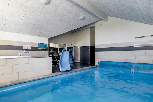 Foto van 20 persoons vakantie huis in Væggerløse - Vakantiehuis in Væggerløse - Pool