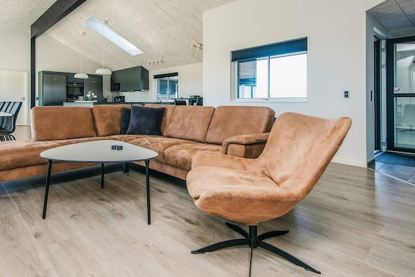 Foto van Luxe vakantieverblijf met zwembad - Vakantiehuis in Harboøre - Indoor
