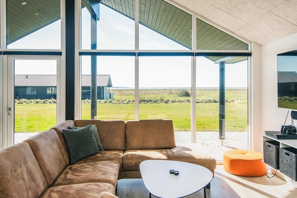 Foto van Luxe vakantieverblijf met zwembad - Vakantiehuis in Harboøre - Indoor