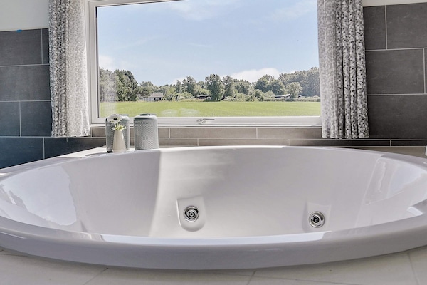 Foto van Luxe vakantieverblijf met zwembad - Vakantiehuis in Stege - Spa