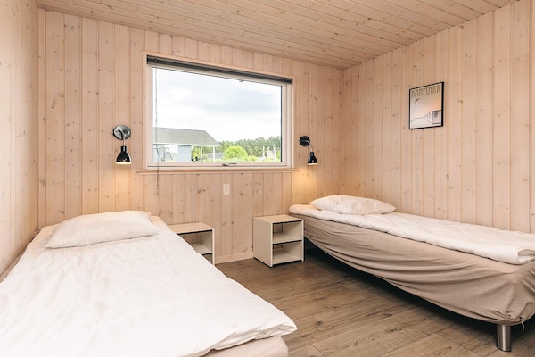 Foto van Luxe vakantieverblijf met zwembad - Vakantiehuis in Stege - Indoor