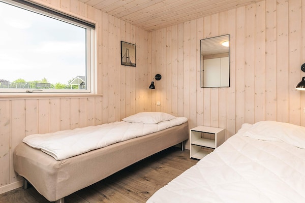 Foto van Luxe vakantieverblijf met zwembad - Vakantiehuis in Stege - Indoor