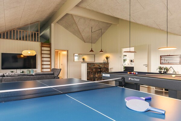Foto van Luxe vakantieverblijf met zwembad - Vakantiehuis in Stege - Indoor