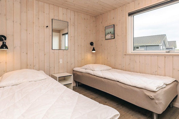 Foto van Luxe vakantieverblijf met zwembad - Vakantiehuis in Stege - Indoor