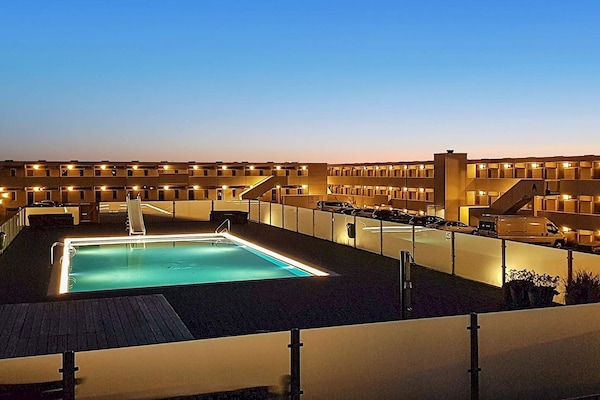 Foto van 6 persoons vakantie huis op een vakantie park in Blokhus - Pool