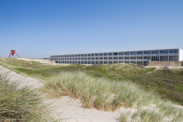 Foto van 4 persoons vakantie huis op een vakantie park in Blokhus - Outdoor