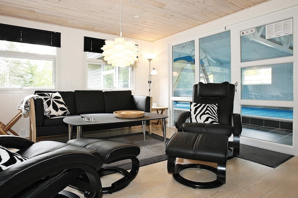 Foto van Zwembadparadijs in Helberskov - Vakantiehuis in Hadsund - Indoor