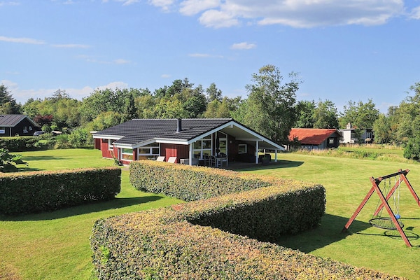 Foto van Gezellig kustverblijf -- By Traum Ferienwohnungen - Vakantiehuis in Hals - View