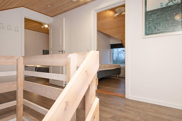 Foto van 14 persoons vakantie huis op een vakantie park in Blåvand - Indoor