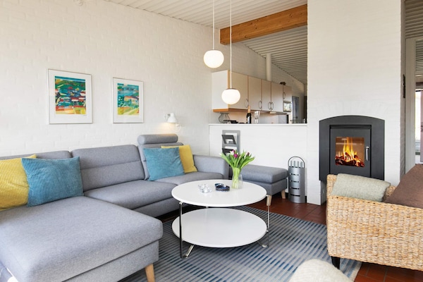 Foto van 6 persoons vakantie huis op een vakantie park in Sæby - Indoor