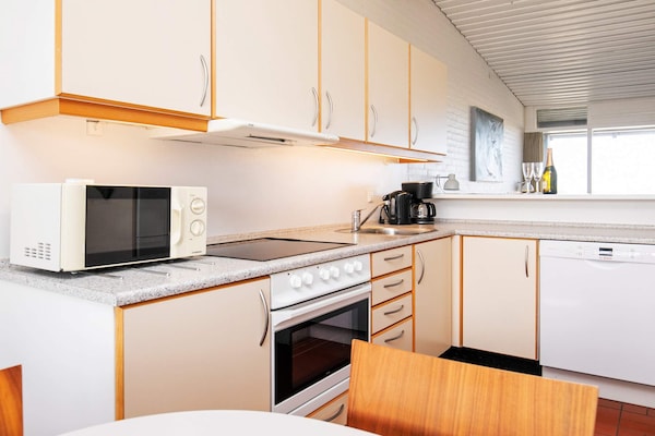 Foto van 6 persoons vakantie huis op een vakantie park in Sæby - Indoor