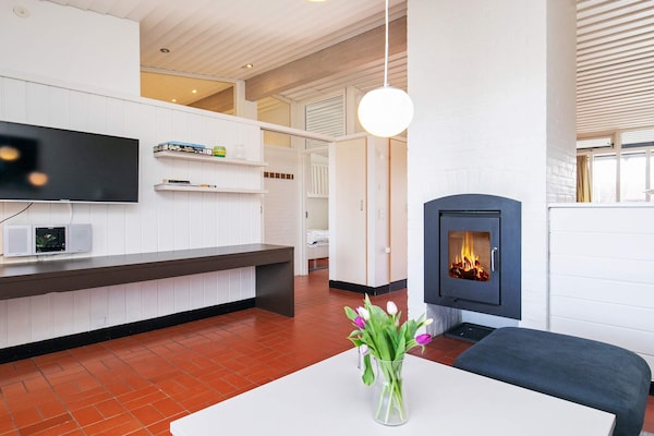 Foto van 6 persoons vakantie huis op een vakantie park in Sæby - Indoor
