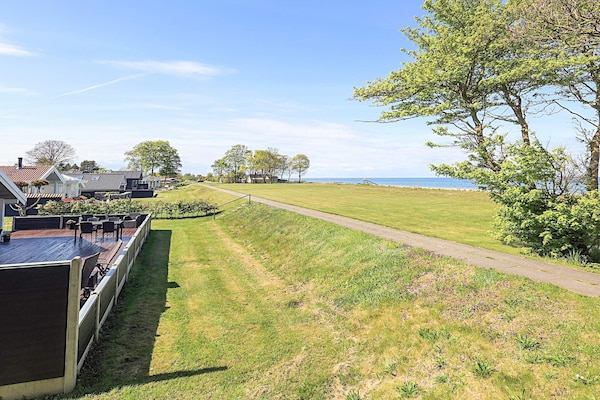 Foto van Zeezaligheid met Spa -- By Traum Ferienwohnungen - Vakantiehuis in Otterup - WaterView
