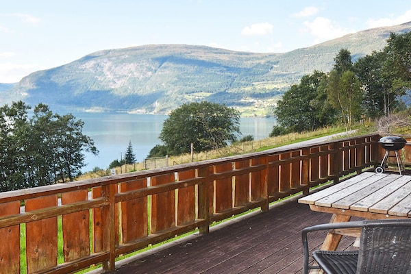 Foto van 6 persoons vakantie huis in olden - Vakantiehuis in Olden - Outdoor