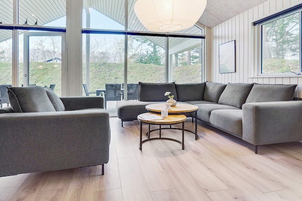 Foto van Luxe strandhuis met spa - Vakantiehuis in Væggerløse - Indoor
