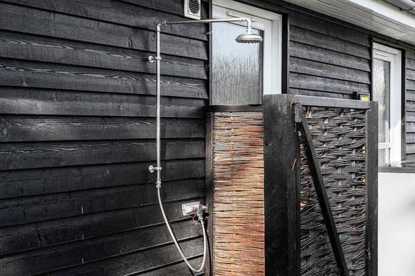 Foto van Luxe strandhuis met spa - Vakantiehuis in Væggerløse - View