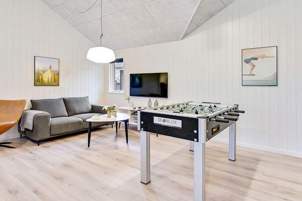 Foto van Luxe strandhuis met spa - Vakantiehuis in Væggerløse - Untagged