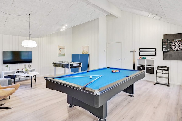 Foto van Luxe strandhuis met spa - Vakantiehuis in Væggerløse - Untagged