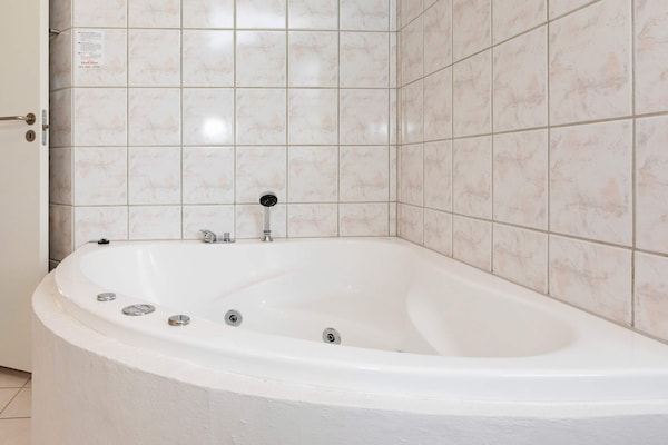 Foto van 7 persoons vakantie huis in Løgstør-By Traum - Vakantiehuis in Løgstør - Spa
