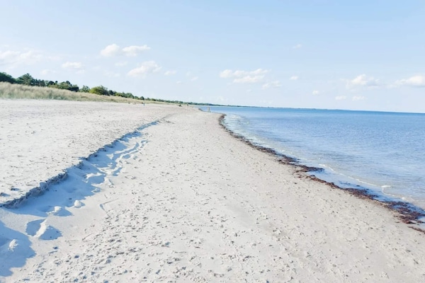 Foto van Luxe strandretraite in Væggerløse - Vakantiehuis in Væggerløse - WaterView