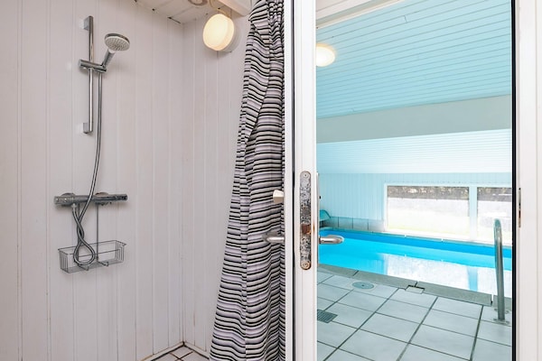 Foto van Luxe retraite in Lonstrup -- By Traum Ferienwohnungen - Indoor