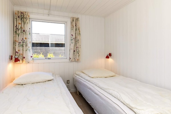 Foto van 14 persoons vakantie huis in Væggerløse-By Traum - Indoor