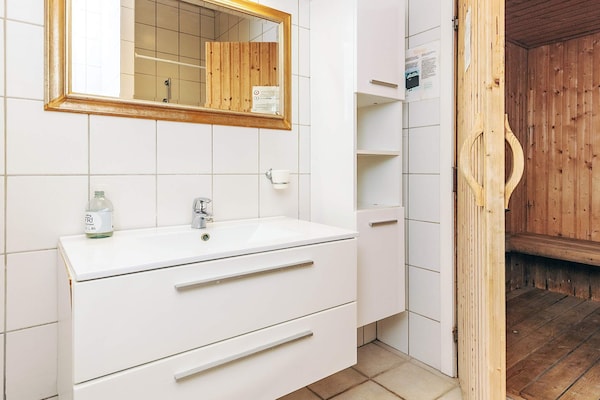 Foto van 14 persoons vakantie huis in Væggerløse-By Traum - Indoor