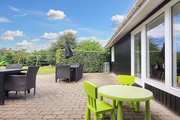 Foto van 14 persoons vakantie huis in Væggerløse-By Traum - View
