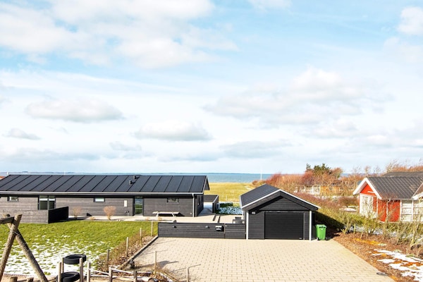Foto van Modern huis met spa -- By Traum Ferienwohnungen - Vakantiehuis in Vinderup - Outdoor