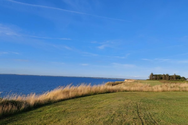 Foto van Modern huis met spa -- By Traum Ferienwohnungen - Vakantiehuis in Vinderup - WaterView