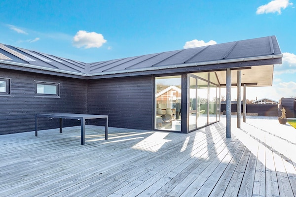 Foto van Modern huis met spa -- By Traum Ferienwohnungen - Vakantiehuis in Vinderup - Outdoor