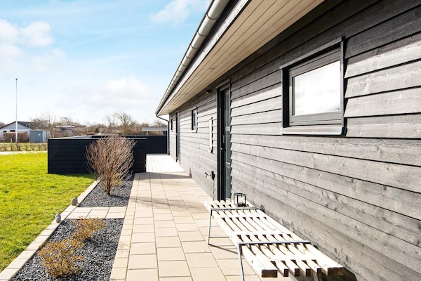 Foto van Modern huis met spa -- By Traum Ferienwohnungen - Vakantiehuis in Vinderup - Outdoor