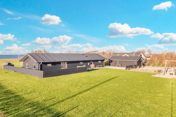 Foto van Modern huis met spa -- By Traum Ferienwohnungen - Vakantiehuis in Vinderup - Outdoor