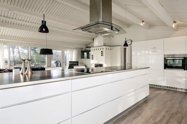 Foto van Luxe strandtoevlucht -- By Traum Ferienwohnungen - Vakantiehuis in Humble - Indoor